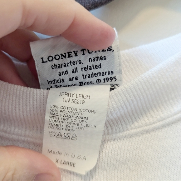 Vintage 90s Big Face Tweety Bird Crewneck Sweatshirt Portrait - Picture 9 of 9